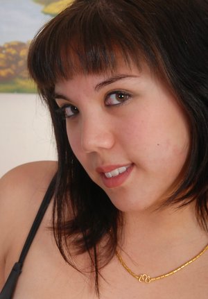 San Diego Latinas pleased to share with you a free photo gallery with radiant miss in xxx hardcore scene