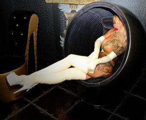 Calea Toxic invites you to browse their xxx pictures with attractive female xxx gallery 261720