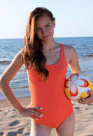 We Are Hairy offers a xxx picture gallery with Polly showing sexy body