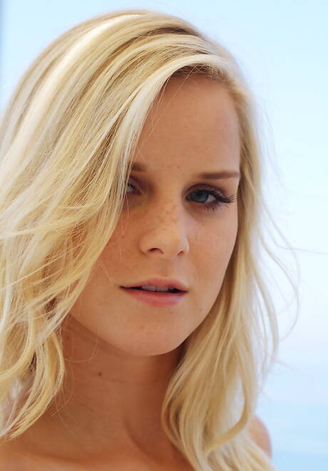 Femjoy pleased to share with you a free xxx photo gallery with Miela exhibit well-done body